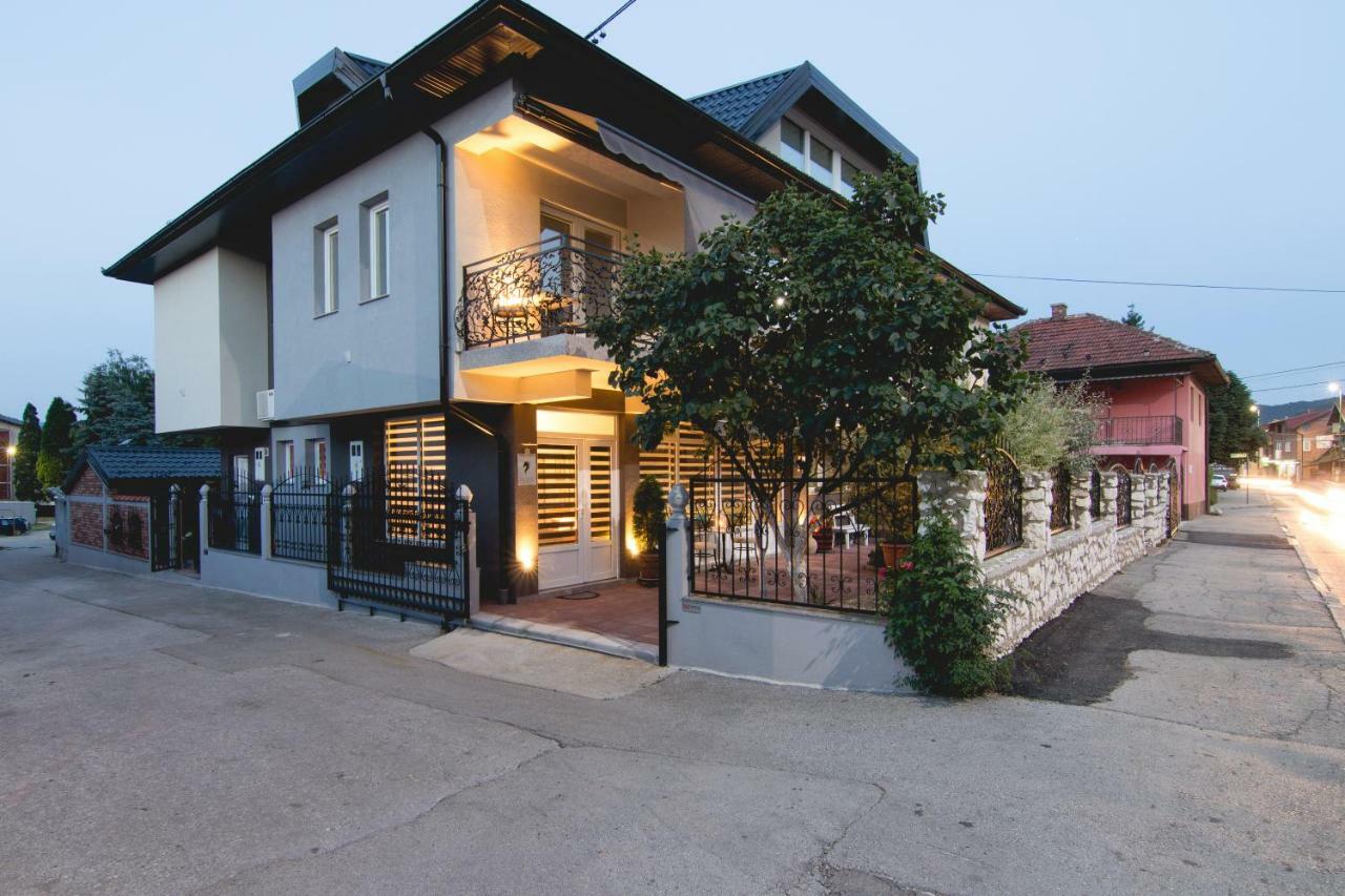ויסוקו Apartments Vranas מראה חיצוני תמונה