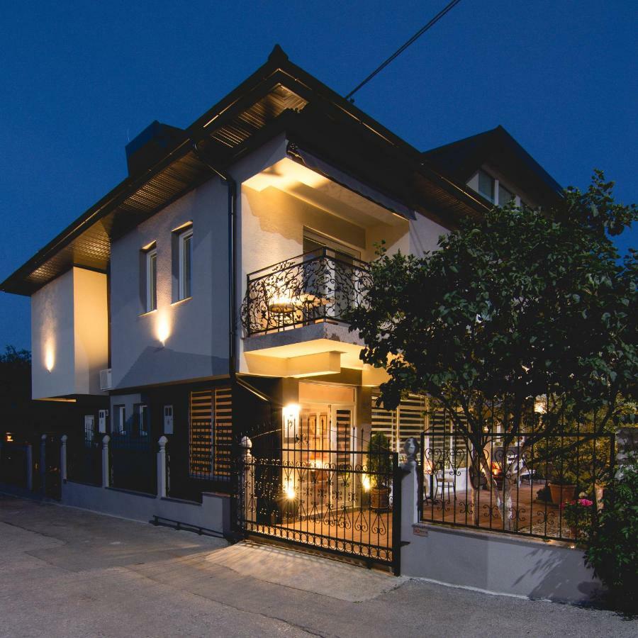 ויסוקו Apartments Vranas מראה חיצוני תמונה